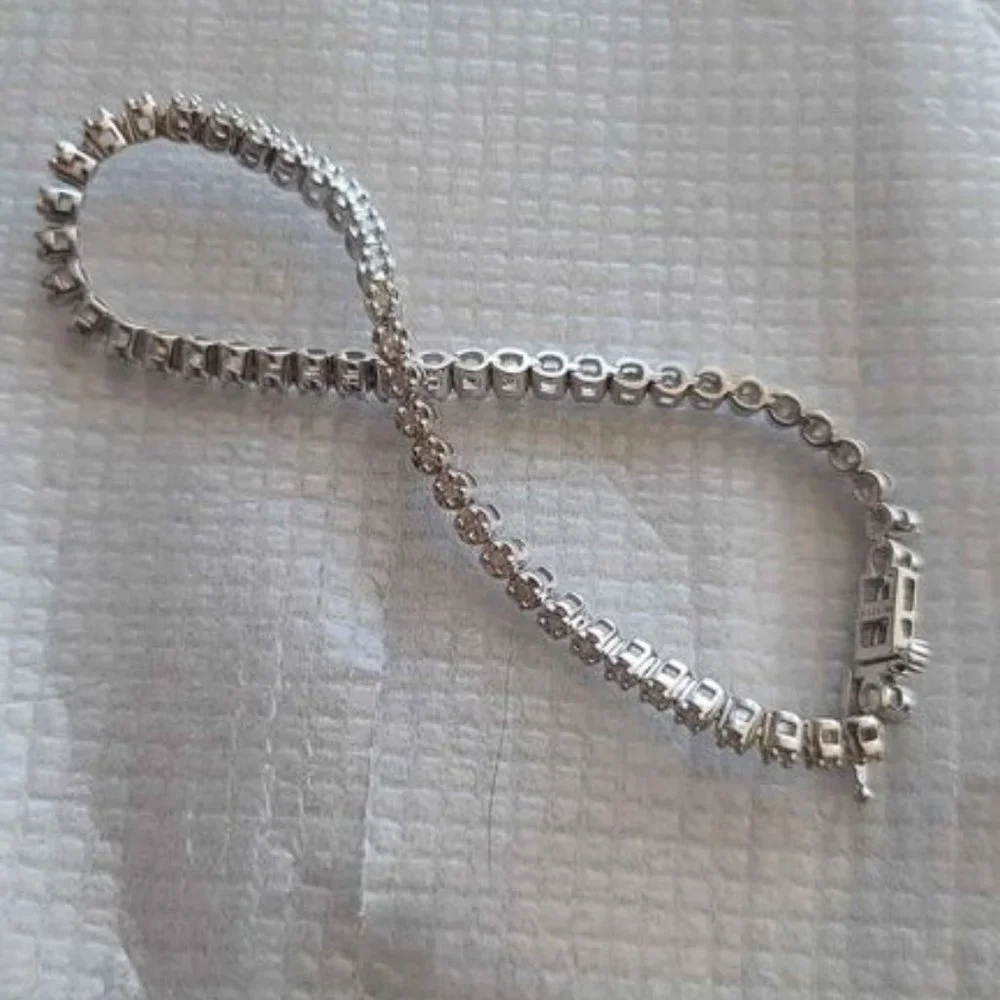 bracelets - Picture 8 of 9